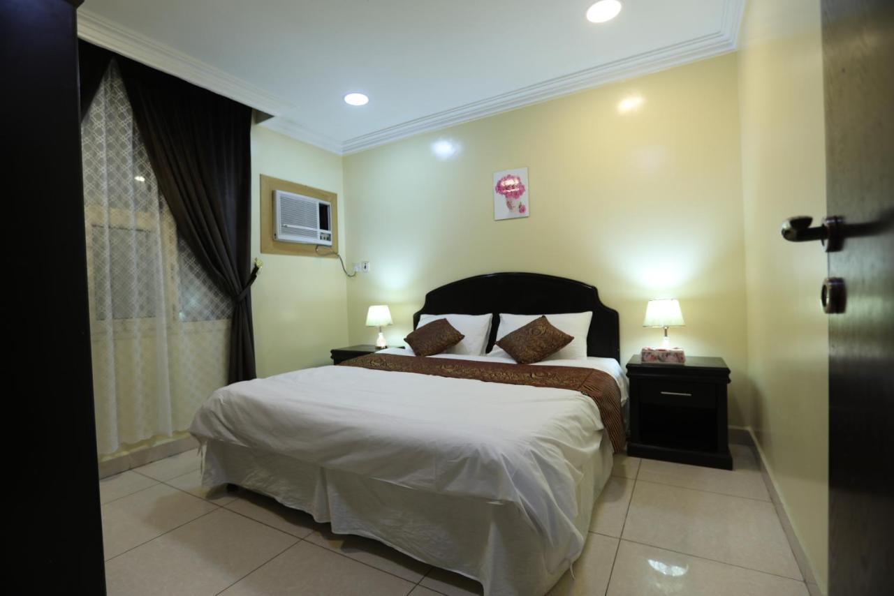 Al Eairy Apartment- Dammam 3 Al Mubarakiyah Exteriör bild