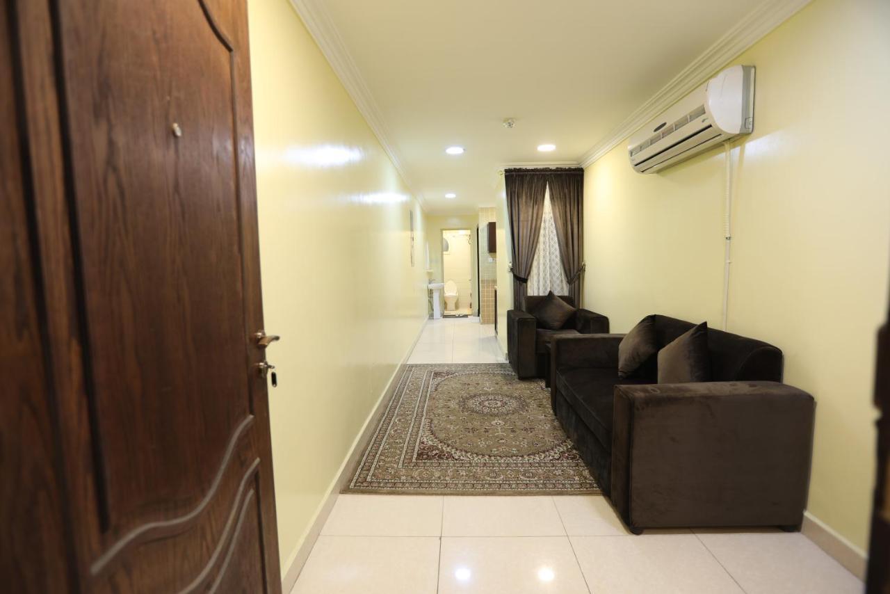 Al Eairy Apartment- Dammam 3 Al Mubarakiyah Exteriör bild