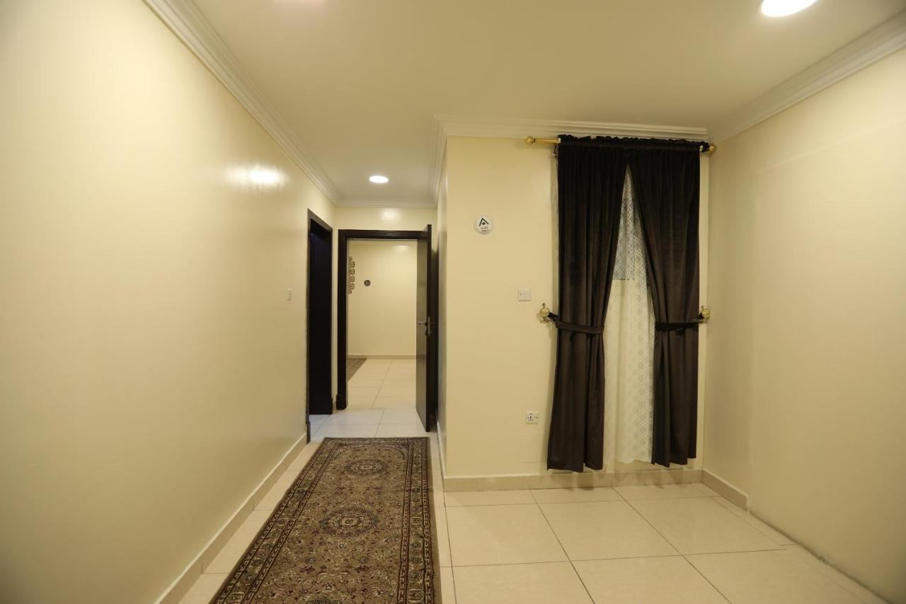 Al Eairy Apartment- Dammam 3 Al Mubarakiyah Exteriör bild